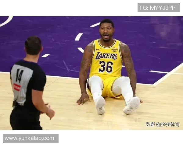 斯玛特单场7次抢断追平湖人21世纪纪录科比等传奇球星共同保持