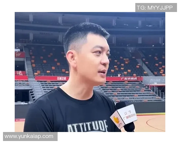 杨鸣强调球队拼搏精神球迷不求每年夺冠但期待每场全力以赴